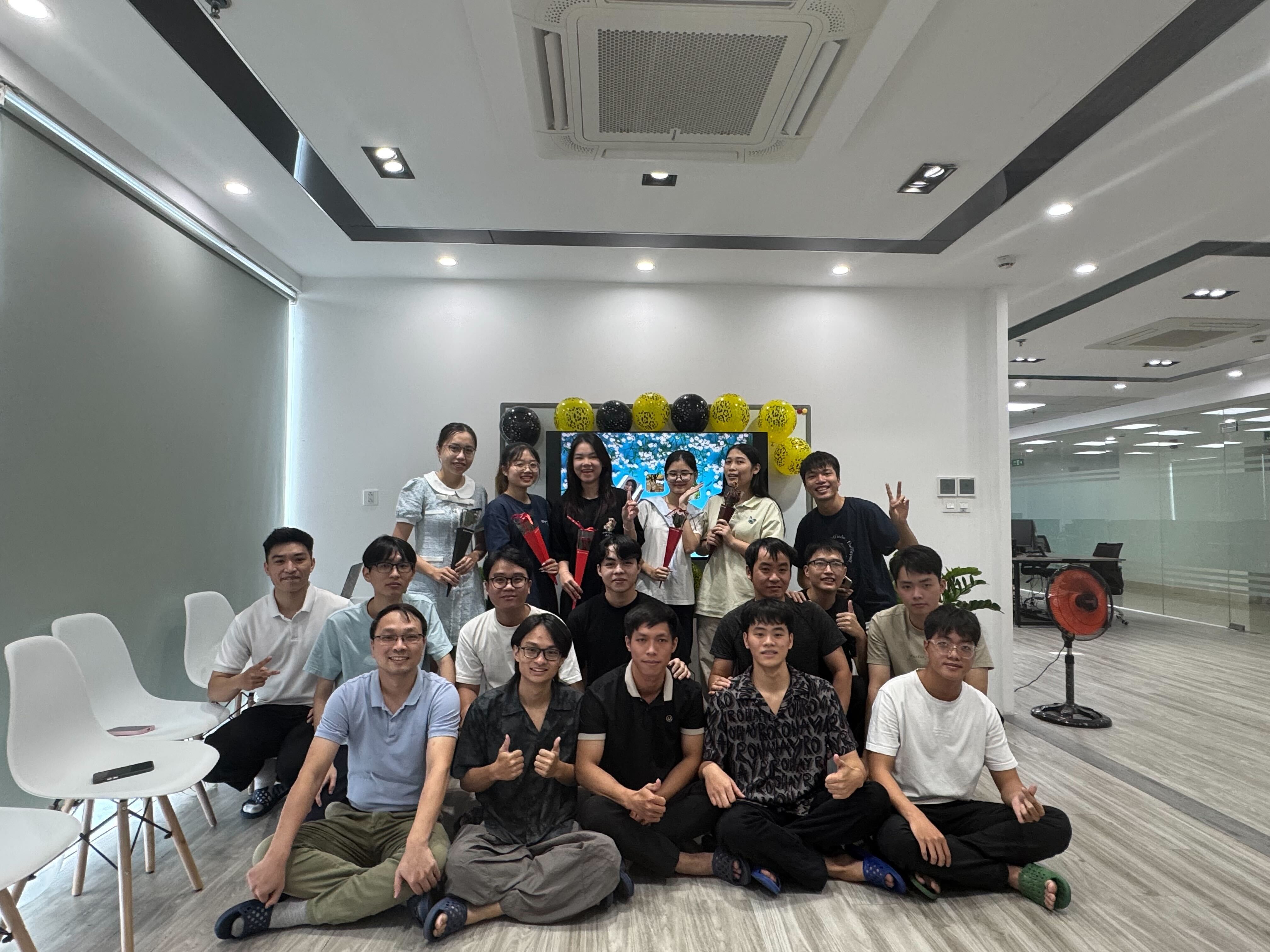 Tiệc mừng ngày Phụ nữ Việt Nam